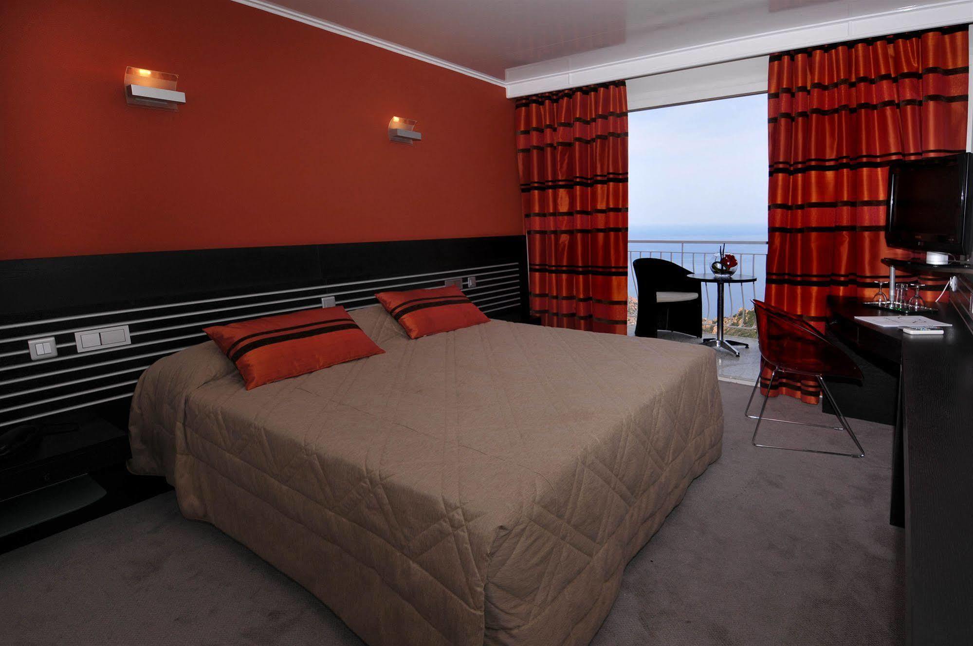 Hotel Capo Rosso Пьяна Экстерьер фото